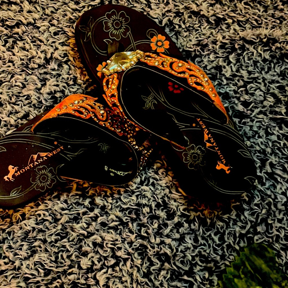 I am selling Montana west Wedges